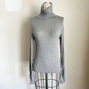 ⭐️3/$30⭐️ (bundle deal) American Apparel Turtleneck Top